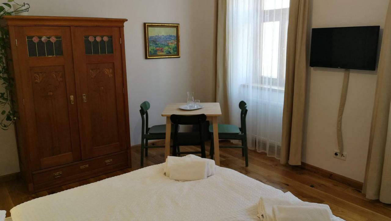 Penzion Stastny Medved Znojmo Εξωτερικό φωτογραφία