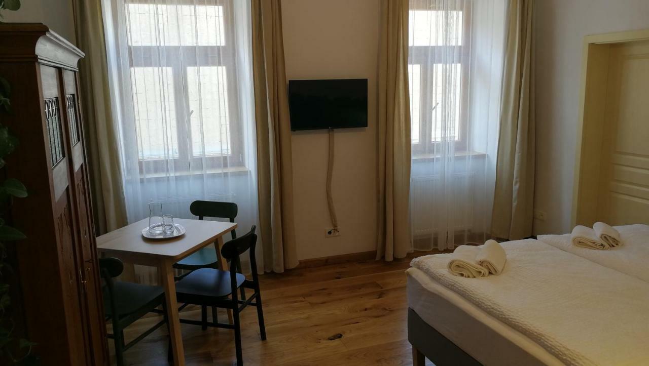 Penzion Stastny Medved Znojmo Εξωτερικό φωτογραφία